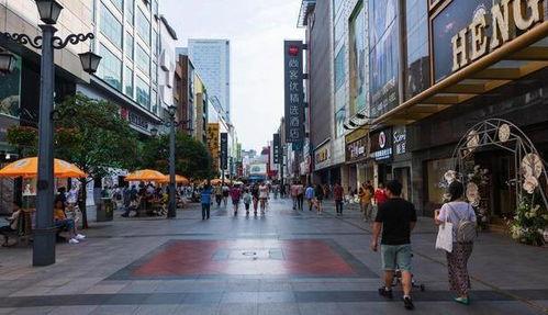 成都春熙路最新爆料,成都繁华商业街区的时尚蜕变